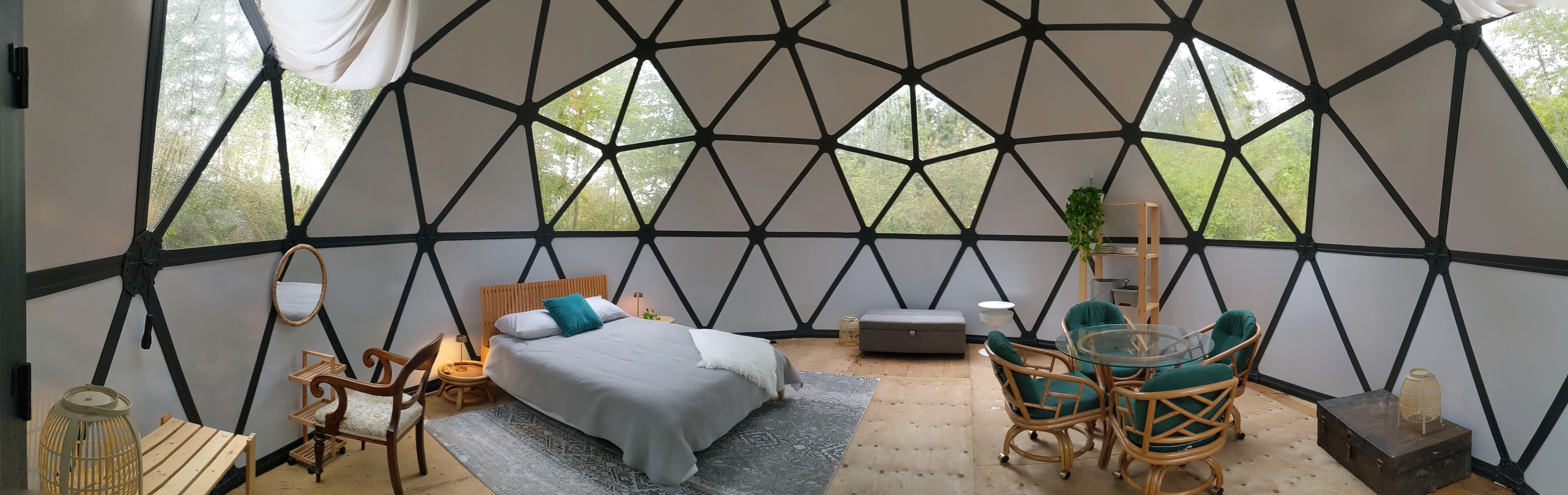 Fisheye view of the dome interior